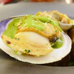 Le Salon de Thé de Joël Robuchon - Cherrystone Clam