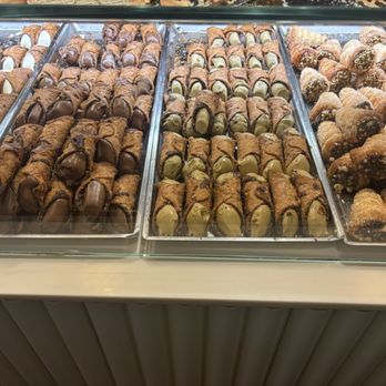 White Cafe - Gelato Near Me - Rome, RM