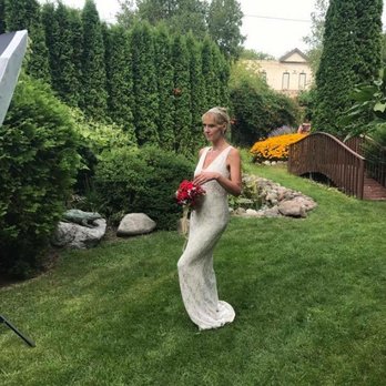The Gardens Wedding Center - Wedding Planning Near Me - Allenton, Wisconsin