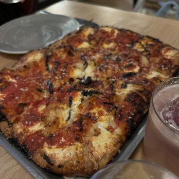 Bluebird Kitchen - Pizza - Cocktail Bars Near Me - Bellmore, New York