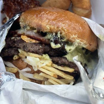Food Factory - Chee-Z Burger - Food Trucks Near Me - Tulsa, Oklahoma Food Factory - Chee-Z Burger - Food Trucks Near Me - Tulsa, Oklahoma