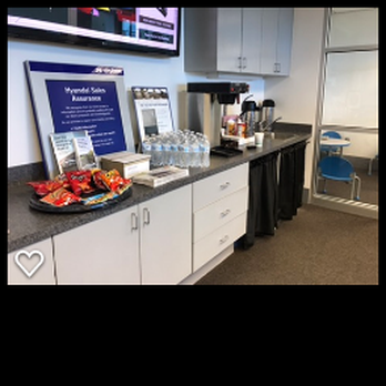 Suburban Hyundai - Customer Lounge area - Car Dealers Near Me - Troy, Michigan Suburban Hyundai - Customer Lounge area - Car Dealers Near Me - Troy, Michigan