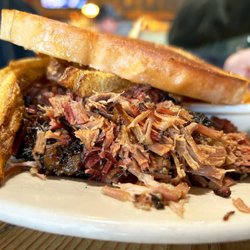 'Cue - Smoked Beef Brisket