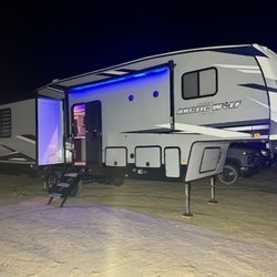 Reis RV Rentals - Fifth Wheel Artic Wolf at King of the Hammers 2024