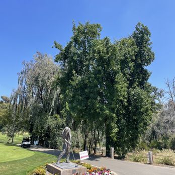 Hilltop Restaurant and Bar - Venues & Event Spaces Near Me - Burbank, California Hilltop Restaurant and Bar - Venues & Event Spaces Near Me - Burbank, California