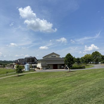 Stone Tower Winery - Wineries Near Me - Leesburg, Virginia Stone Tower Winery - Wineries Near Me - Leesburg, Virginia