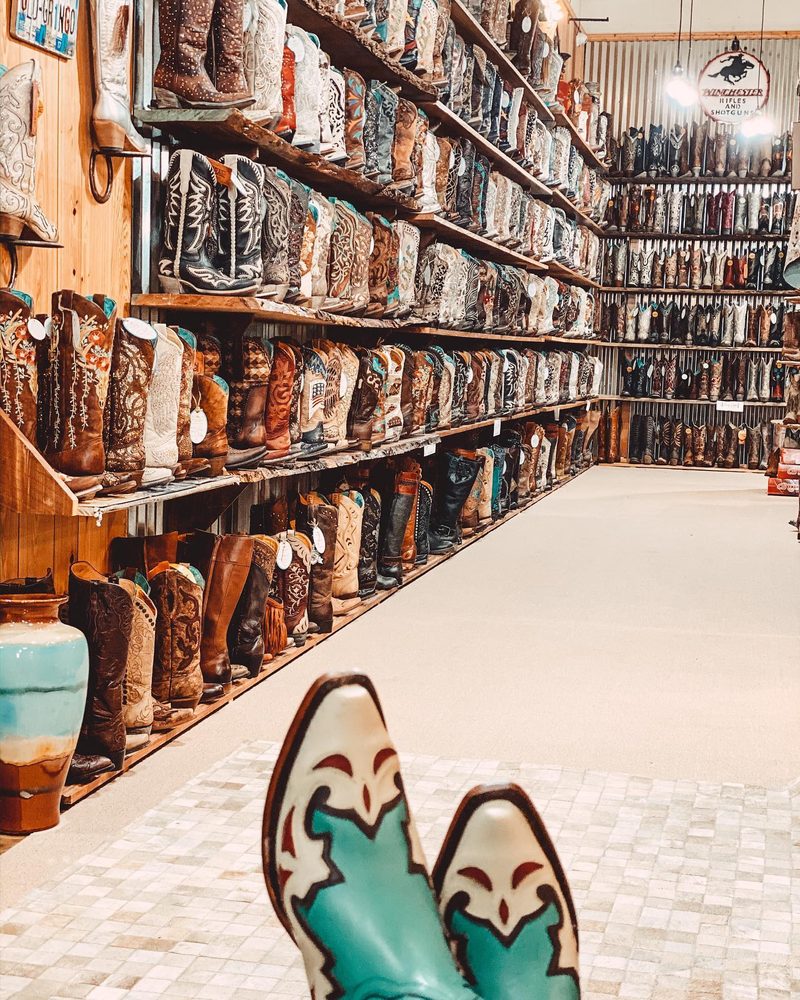 Classy Crossroads Image