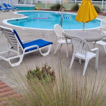 Seahawk Inn & Villas - Nice pool for lounging - Hotels Near Me - Atlantic Beach, North Carolina