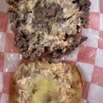 7th Street Burger Forest Hills - Cheeseburger - Burgers Near Me - Queens, New York