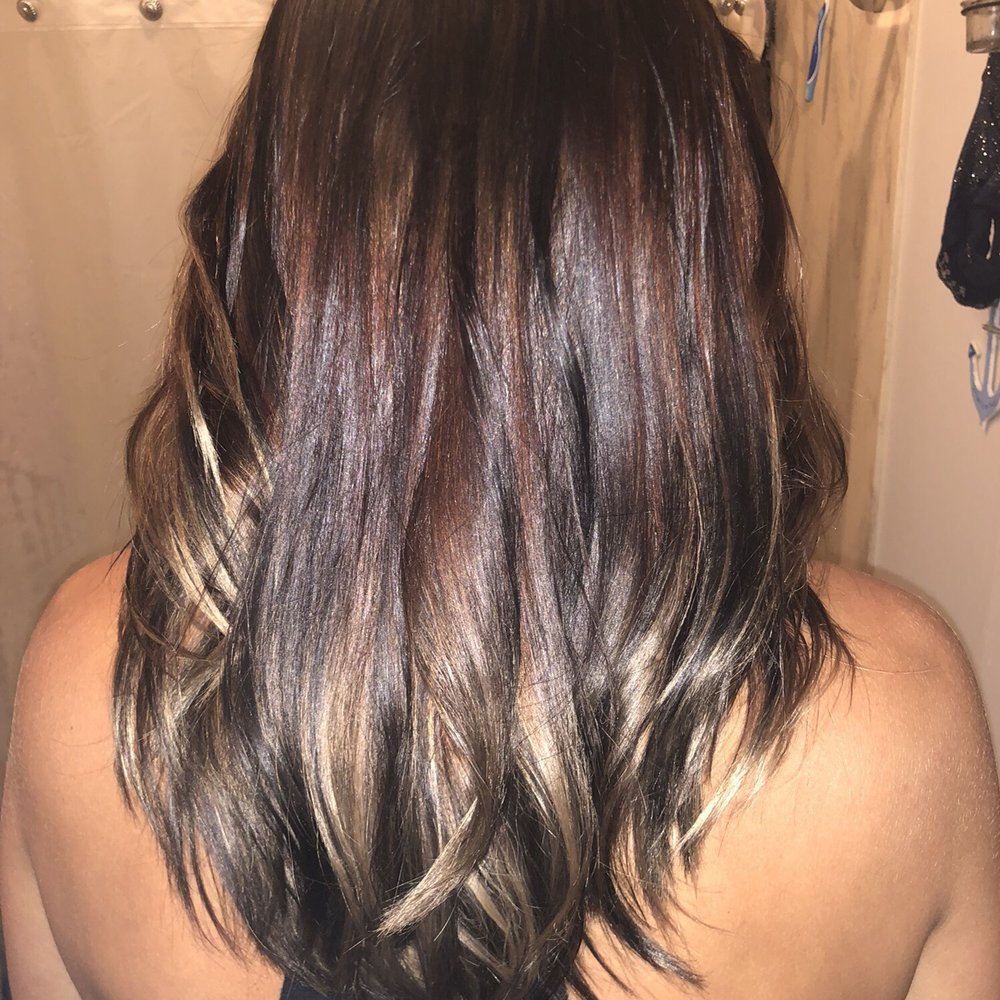 Loving my new locks !!! Thank you Heidi & Tangles See you girls in a few months Loving my new locks !!! Thank you Heidi & Tangles See you girls in a few months