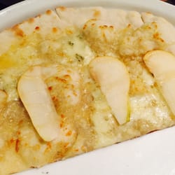La Calma - 1/2 Pizza Gulia (mit Birne, Honig und Gorgonzola)