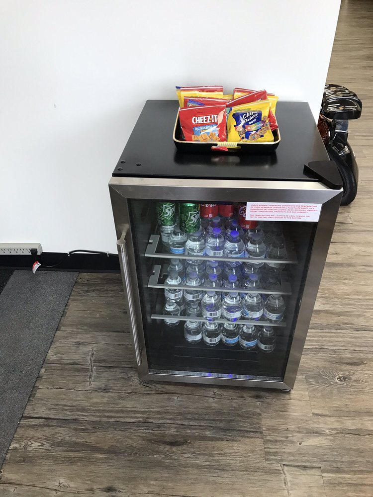 REAL NAILS AND SPA 26 Photos & 17 Reviews 189 N Park Blvd, Lake Orion, Michigan Nail