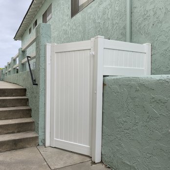 AJ Fence Works - Carpenters Near Me AJ Fence Works - Carpenters Near Me