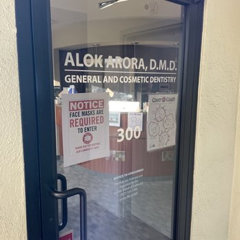 Alok Arora, DMD - Locked door in the morning. No lights were on and no one was inside. - General Dentistry Near Me - Menlo Park, California Alok Arora, DMD - Locked door in the morning. No lights were on and no one was inside. - General Dentistry Near Me - Menlo Park, California