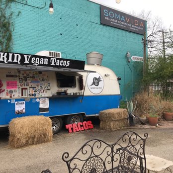 The Vegan Nom - Vegan Near Me - Austin, Texas