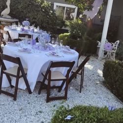 Pelican Courtyard