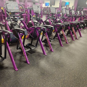Planet Fitness - Gym equipment - Gyms Near Me - Overland, Missouri Planet Fitness - Gym equipment - Gyms Near Me - Overland, Missouri