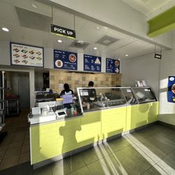 Poke’to - Interior