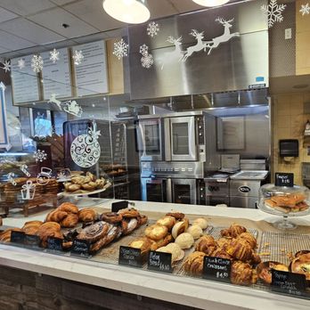 Le Hérisson - Cafes Near Me - Simi Valley, California Le Hérisson - Cafes Near Me - Simi Valley, California