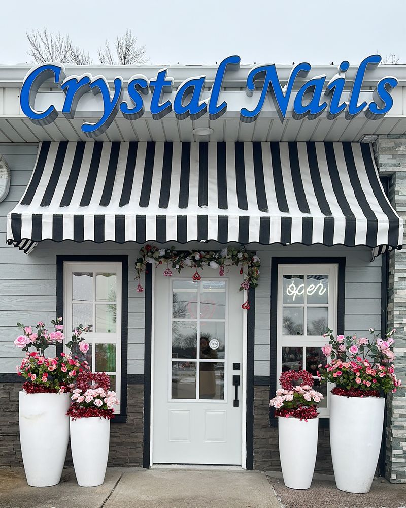 CRYSTAL NAILS SPA Updated March 2024 47 Photos 1301 W 1st St
