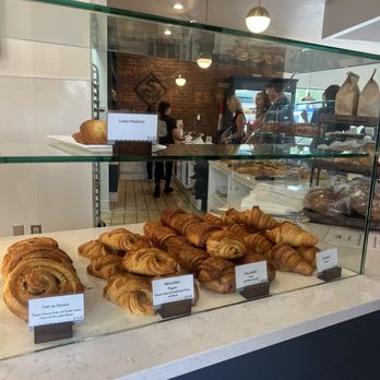 Sarmentine - Organic French Bakery - Croissants - Bakeries Near Me - Petaluma, California