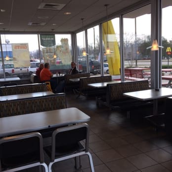 McDonald's - Nice seating area - Fast Food Near Me - Vicksburg, Mississippi McDonald's - Nice seating area - Fast Food Near Me - Vicksburg, Mississippi