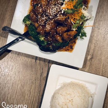 Noodle Wave - Sesame chicken (rice comes with) - Thai Near Me - Richardson, Texas Noodle Wave - Sesame chicken (rice comes with) - Thai Near Me - Richardson, Texas