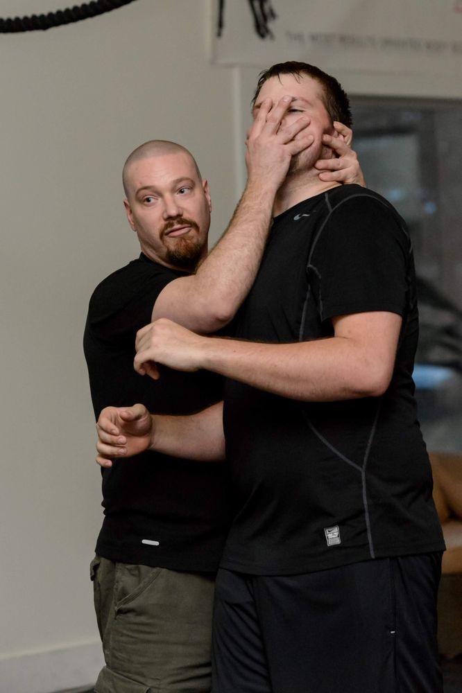 SELFDEFENSE Steinbach, Manitoba, Canada Selfdefense Classes