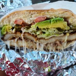 Torta de milanesa de pollo Torta de milanesa de pollo