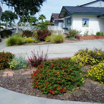 Bob & Mimmy's Gardening - Front yard - Gardeners Near Me - Long Beach, California Bob & Mimmy's Gardening - Front yard - Gardeners Near Me - Long Beach, California