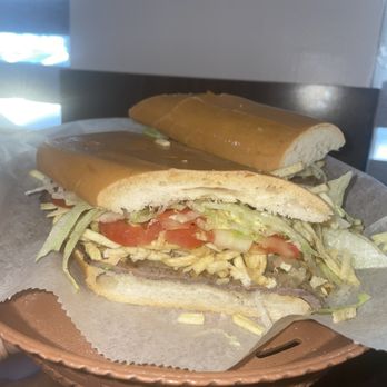 Caribe Cafe Restaurant - Pan con bistek - Latin American Near Me - Miami, Florida