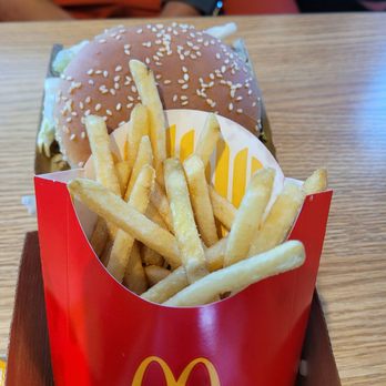 McDonald's - Fries with Big Mac - Fast Food Near Me - Blythe, California