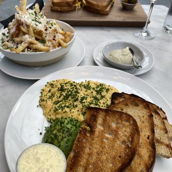 RH Rooftop Restaurant at RH Dallas - American Near Me - Dallas, Texas