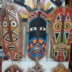 Pelô Arte - Diferente: peças representativas da cultura baiana e amazonense