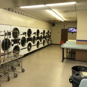 Jiffy Clean Laundry - Right side of laundromat. - Laundry Services Near Me - Boise, Idaho Jiffy Clean Laundry - Right side of laundromat. - Laundry Services Near Me - Boise, Idaho
