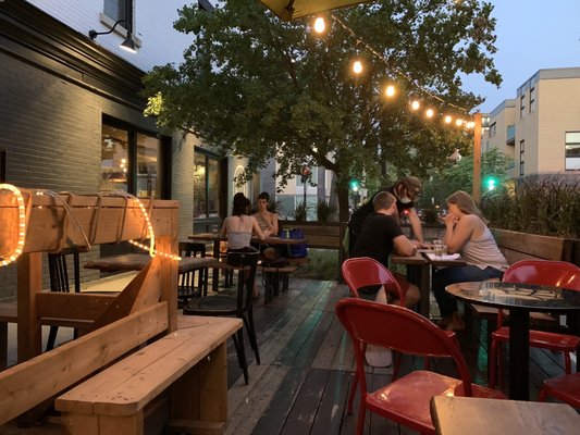 Microbrasserie Pit Caribou - Pub Montréal by null