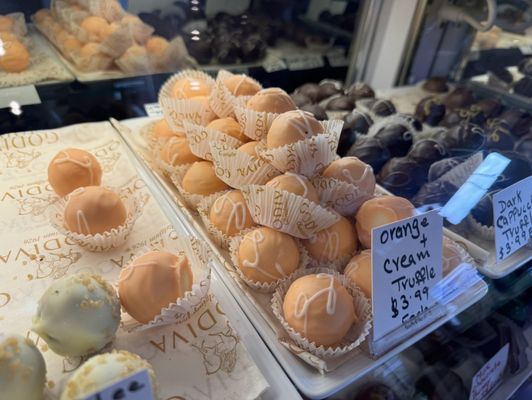 Le Bonbon by null