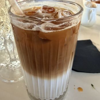 Arden Restaurant - Breakfast & Brunch Near Me - West Hollywood, California