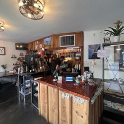 Kissing Rock Coffee - Inside