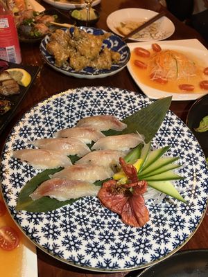 Vinum Japanese Fusion & Bar by null