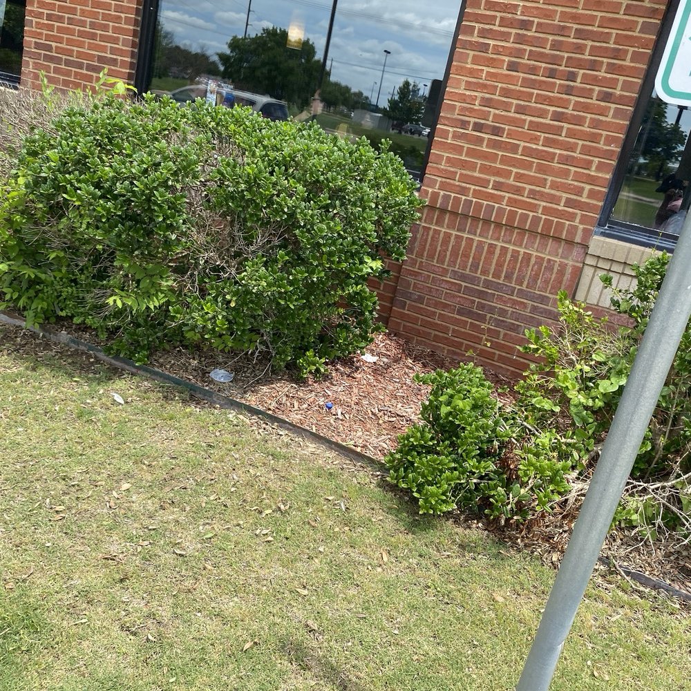 Applebee's Grill + Bar - Exterior - American Near Me - Ada, Oklahoma