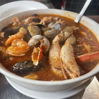 Sotto Mare - The Best Damn Crab Cioppino - Seafood Near Me - San Francisco, California Sotto Mare - The Best Damn Crab Cioppino - Seafood Near Me - San Francisco, California