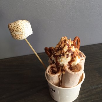 Roll'n Chill - Ice Cream & Frozen Yogurt Near Me - Brooklyn, New York