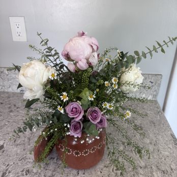Denise's Designs - Smaller arrangement - Floral Designers Near Me - Ontario, California