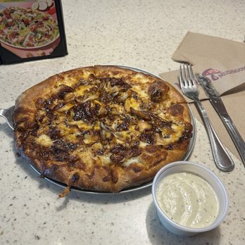 Mellow Mushroom Charlotte-Uptown - Funky Q Chicken - Pizza Near Me - Charlotte, North Carolina Mellow Mushroom Charlotte-Uptown - Funky Q Chicken - Pizza Near Me - Charlotte, North Carolina