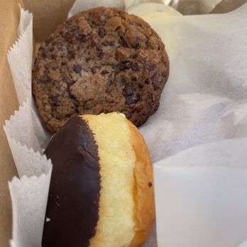 Julien's Farm Store - Boston cream and chocolate chip cookie - Breakfast & Brunch Near Me - Granby, Connecticut Julien's Farm Store - Boston cream and chocolate chip cookie - Breakfast & Brunch Near Me - Granby, Connecticut