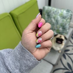 Lux Lounge Nails & Spa - So cute