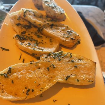 The Dead Fish - Garlic bread - Seafood Near Me - Crockett, California