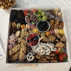 Sprig & Plate - Dessert box