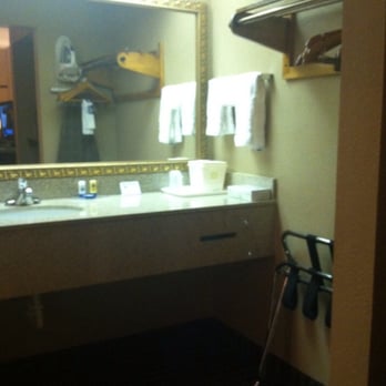 Best Western Lumberton - Granite countertops throughout - Hotels Near Me - Lumberton, North Carolina